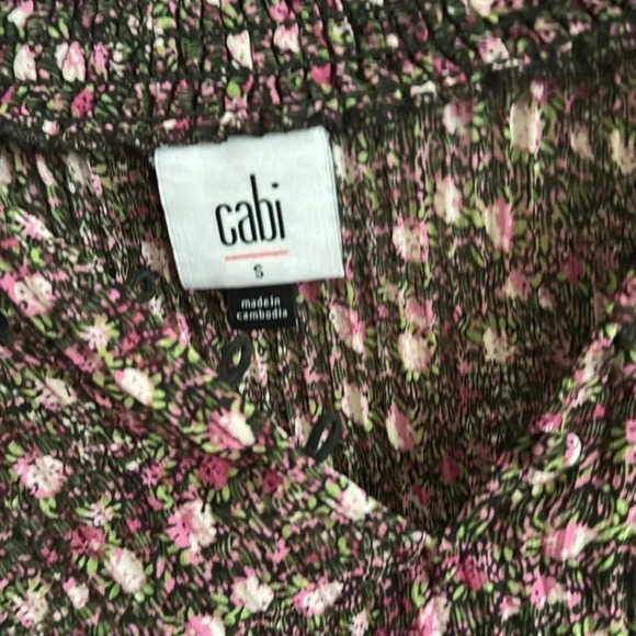 Cabi floral print long sleeve smocked Pleated Blouse size small - Picture 8 of 9